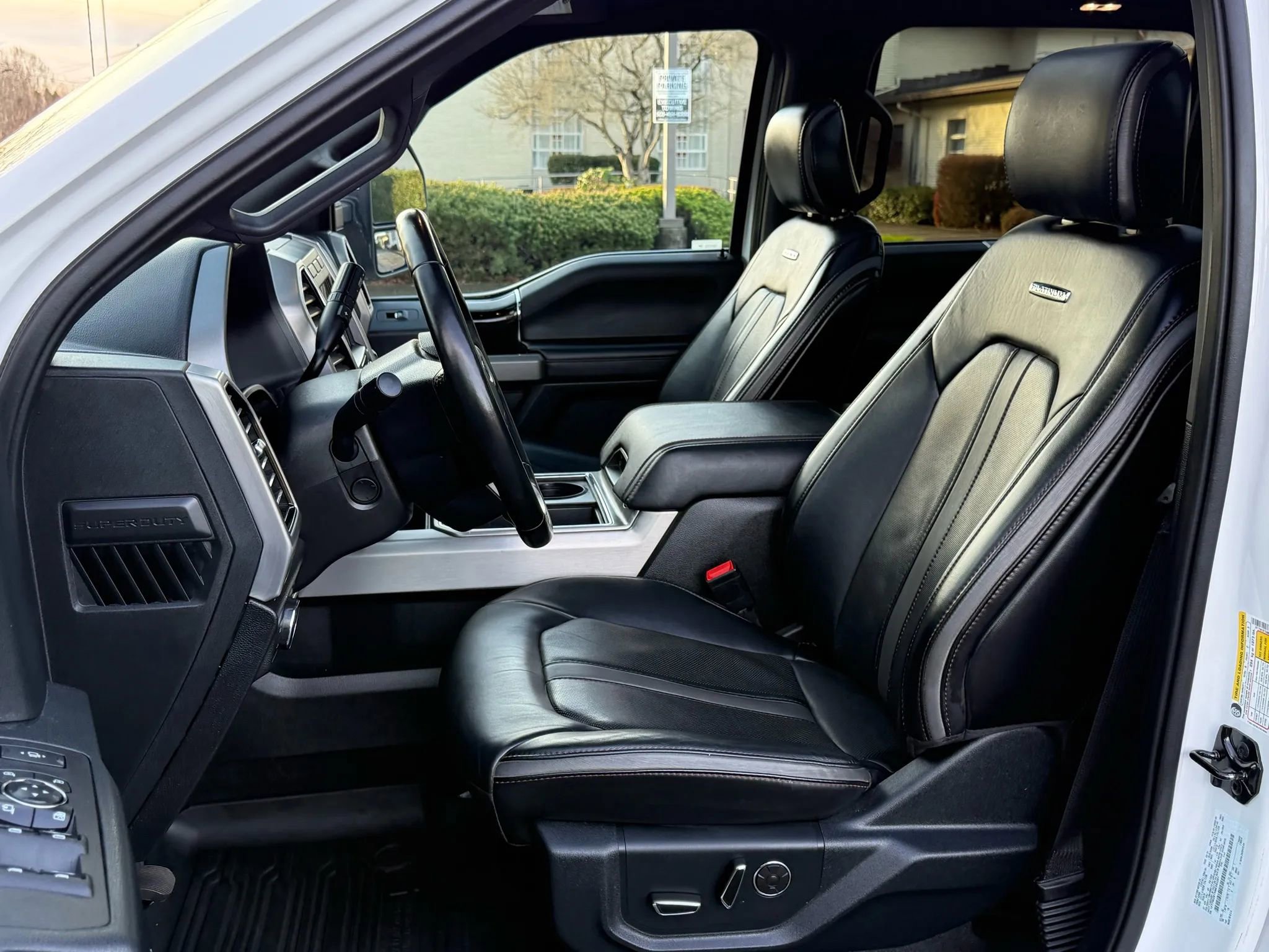 Used 2021 Ford F250 Platinum image 14