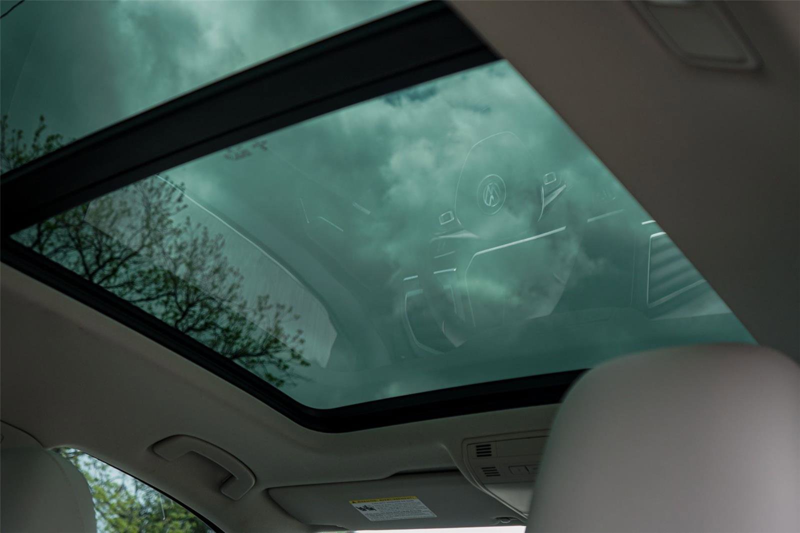 Used 2021 Volkswagen Tiguan SEL image 32