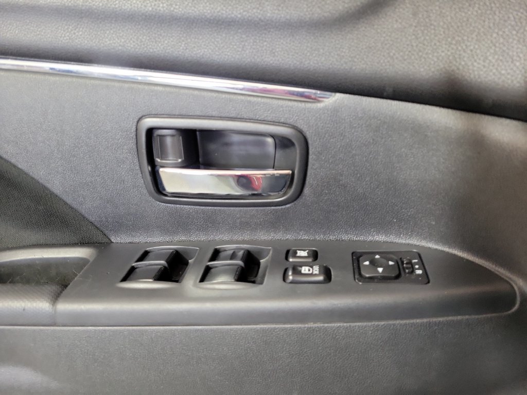 Used 2025 Mitsubishi Outlander Sport AWD image 16