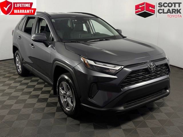Used 2025 Toyota RAV4 XLE image 1