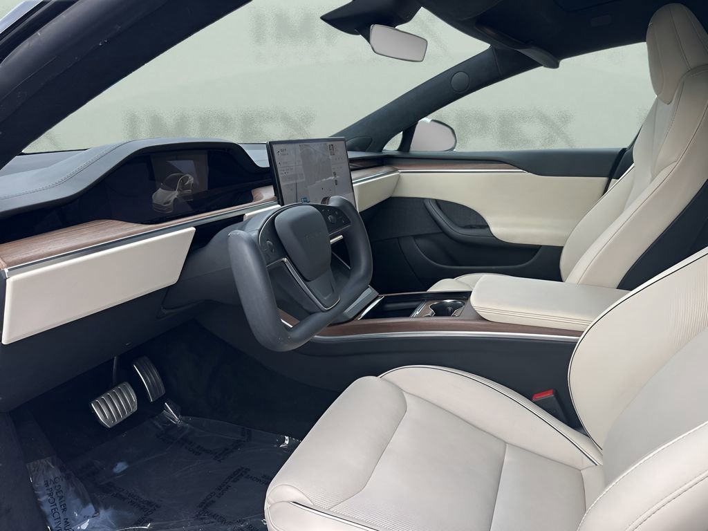 Used 2021 Tesla Model S Plaid image 9