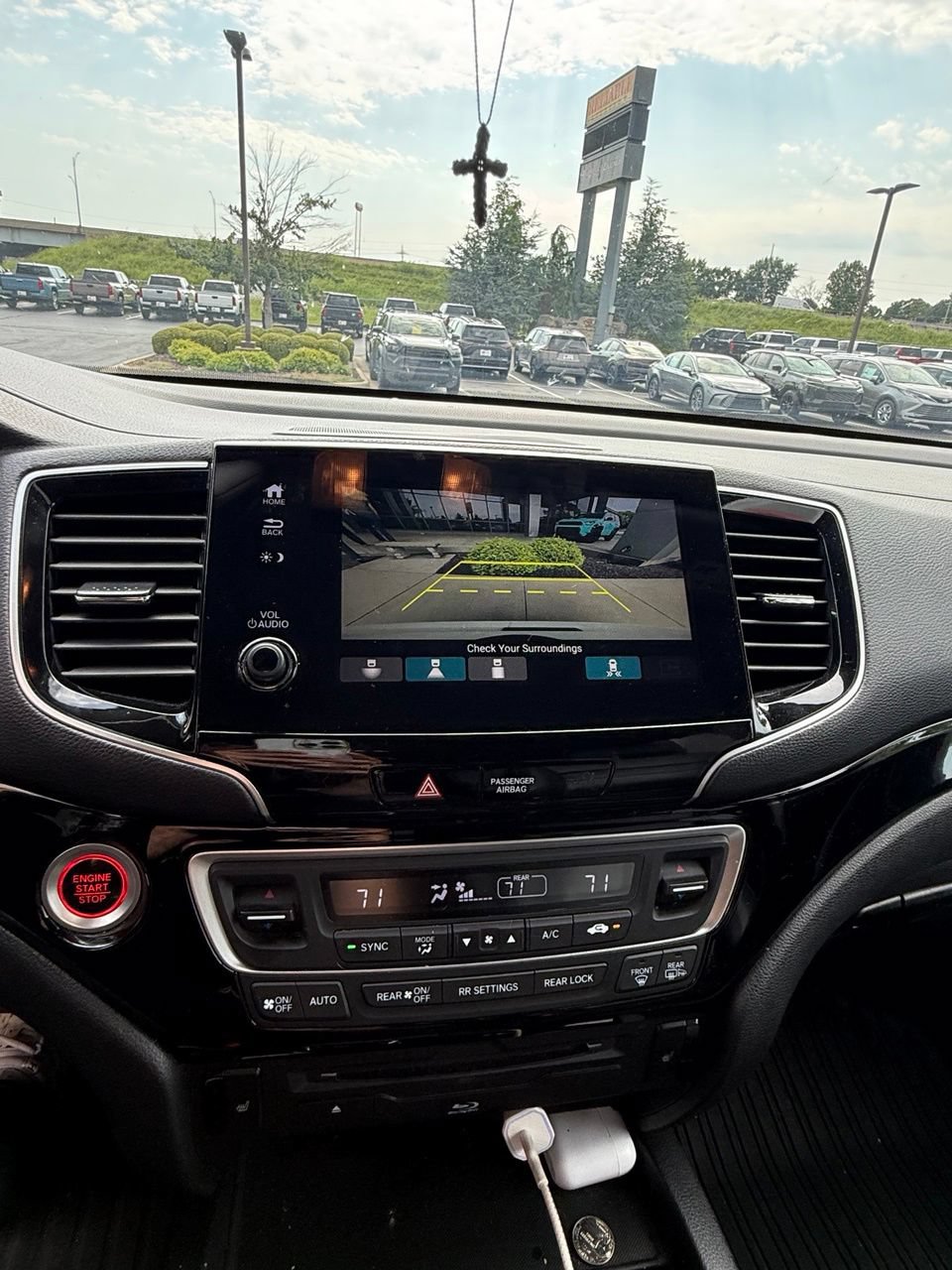 Used 2019 Honda Pilot Touring image 16