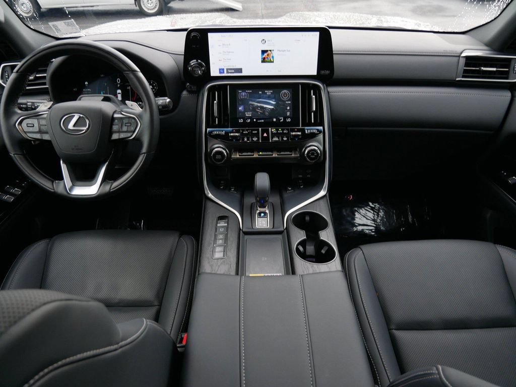 Certified 2025 Lexus LX 700h Luxury w/ Appearance Package AWD/4WD image 14