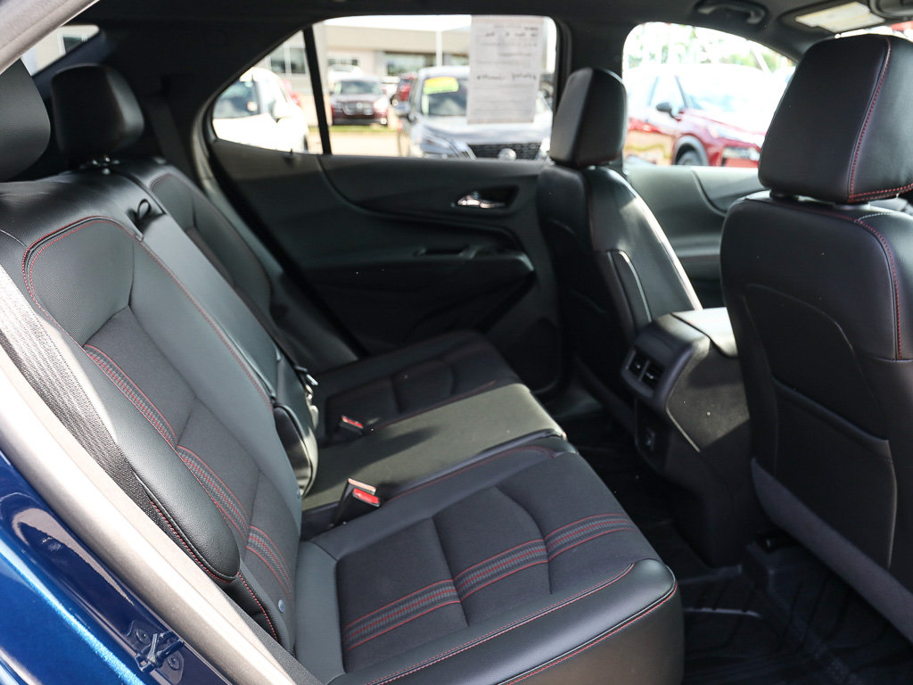 Used 2023 Chevrolet Equinox RS w/ LPO, Floor Liner Package FWD image 23