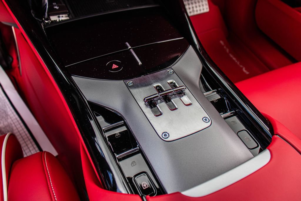 Certified 2024 Ferrari Purosangue AWD/4WD image 5