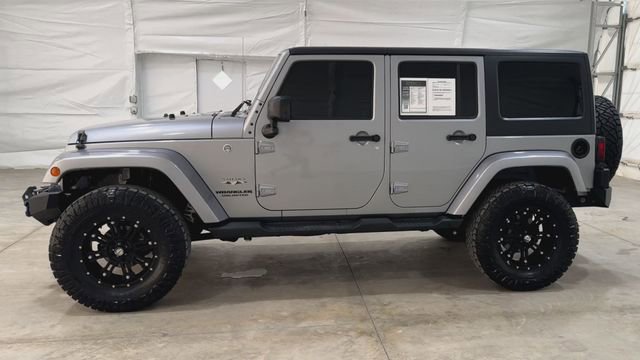 Used 2016 Jeep Wrangler Unlimited Sahara w/ Connectivity Group image 5