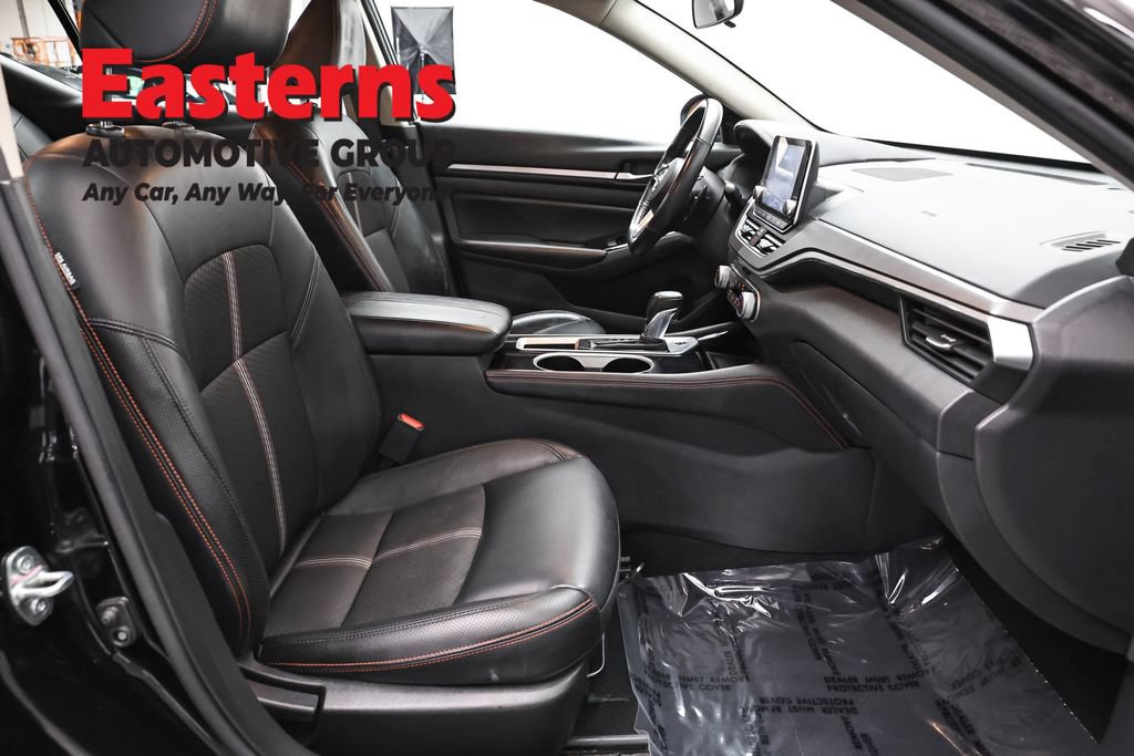 Used 2024 Nissan Altima 2.5 SR FWD image 24