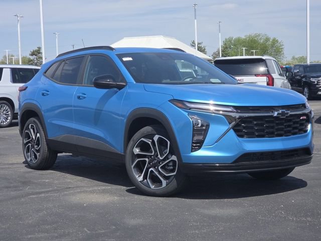 New 2026 Chevrolet Trax RS w/ Driver Confidence Package FWD image 2
