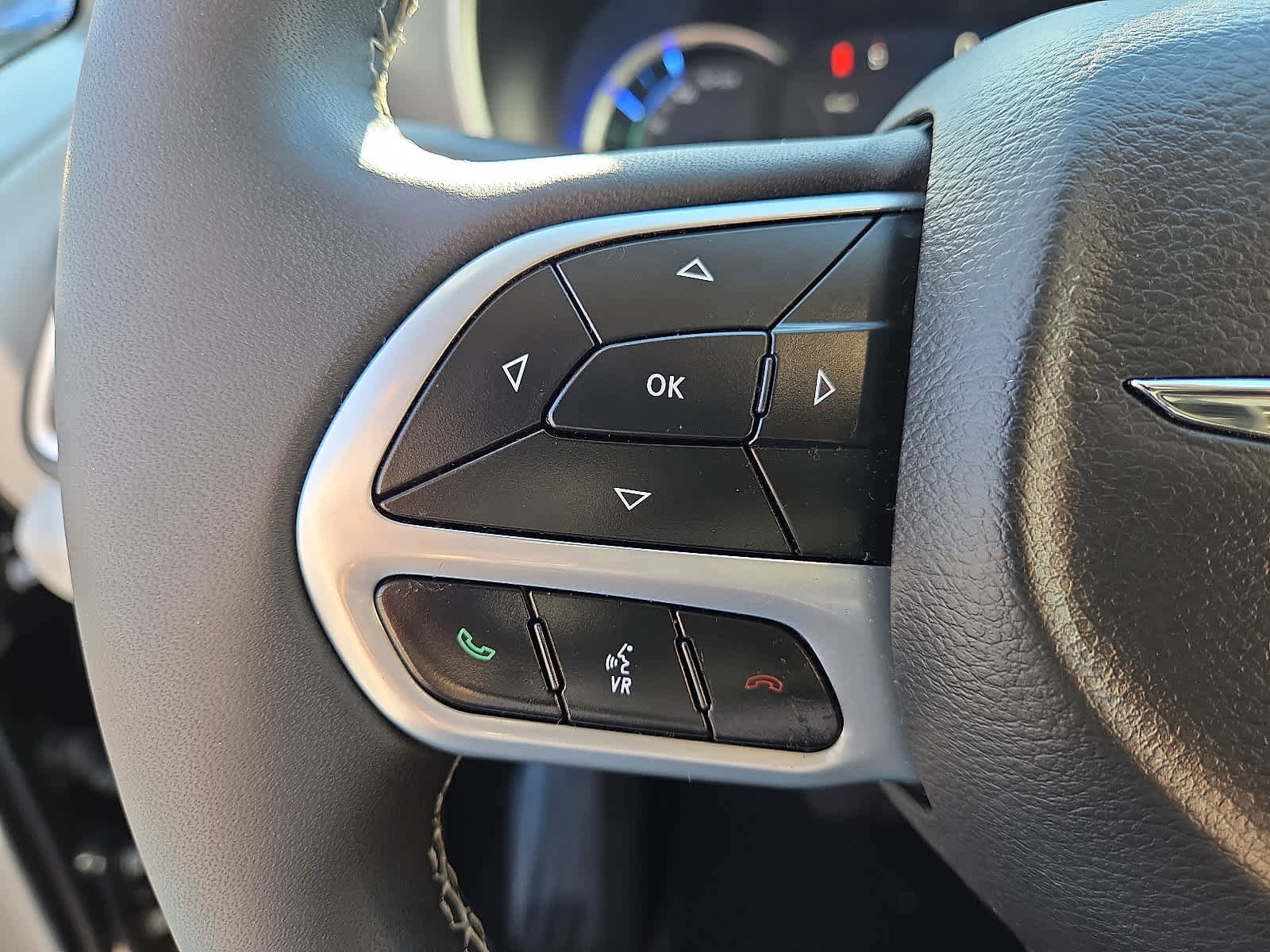 Used 2022 Chrysler Pacifica Touring-L image 22