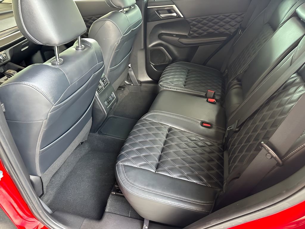 Used 2023 Mitsubishi Outlander SEL 40th Anniversary image 26