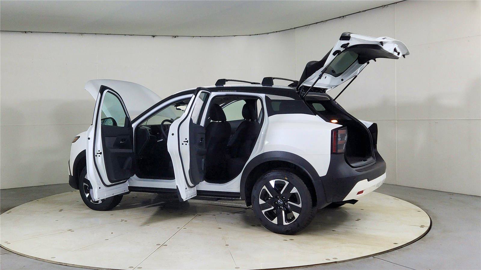 New 2026 Nissan Kicks SV w/ Cold Weather Package AWD/4WD image 11