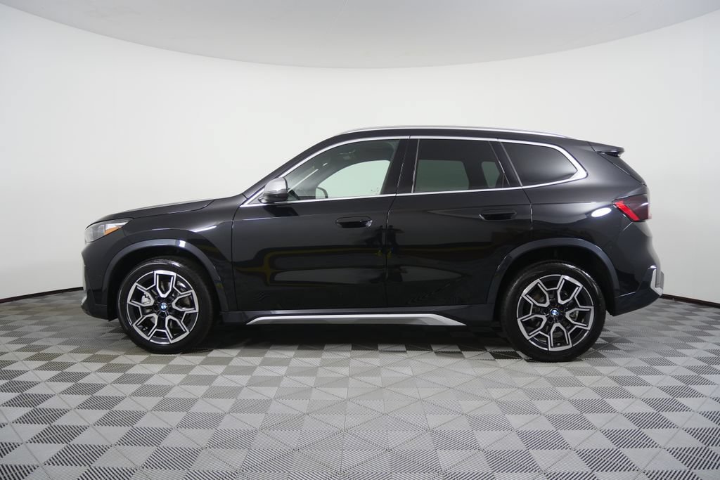 Certified 2024 BMW X1 xDrive28i w/ Technology Package AWD/4WD image 2