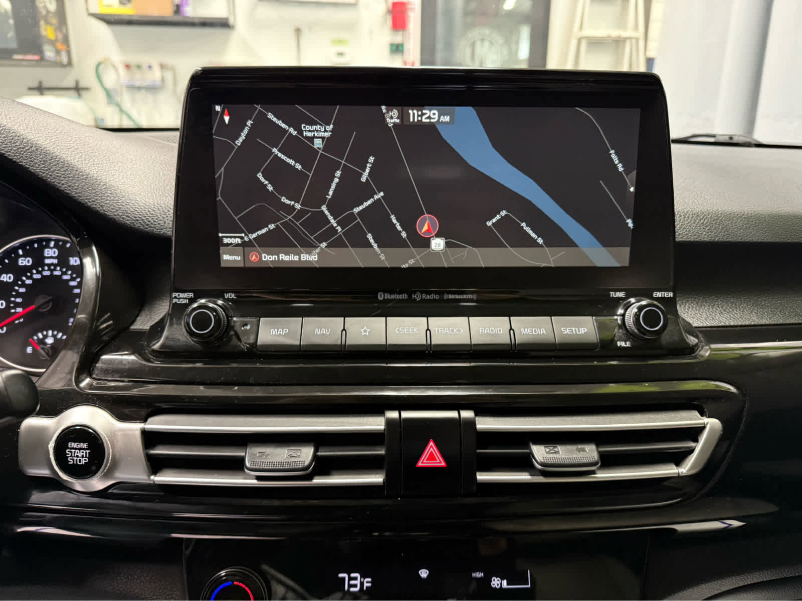 Used 2022 Kia Seltos EX image 18