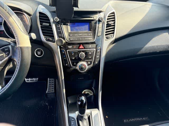 Used 2013 Hyundai Elantra GT w/ Touch & Go Pkg FWD image 19