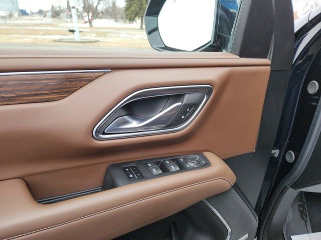 Certified 2024 Chevrolet Tahoe High Country AWD/4WD image 16