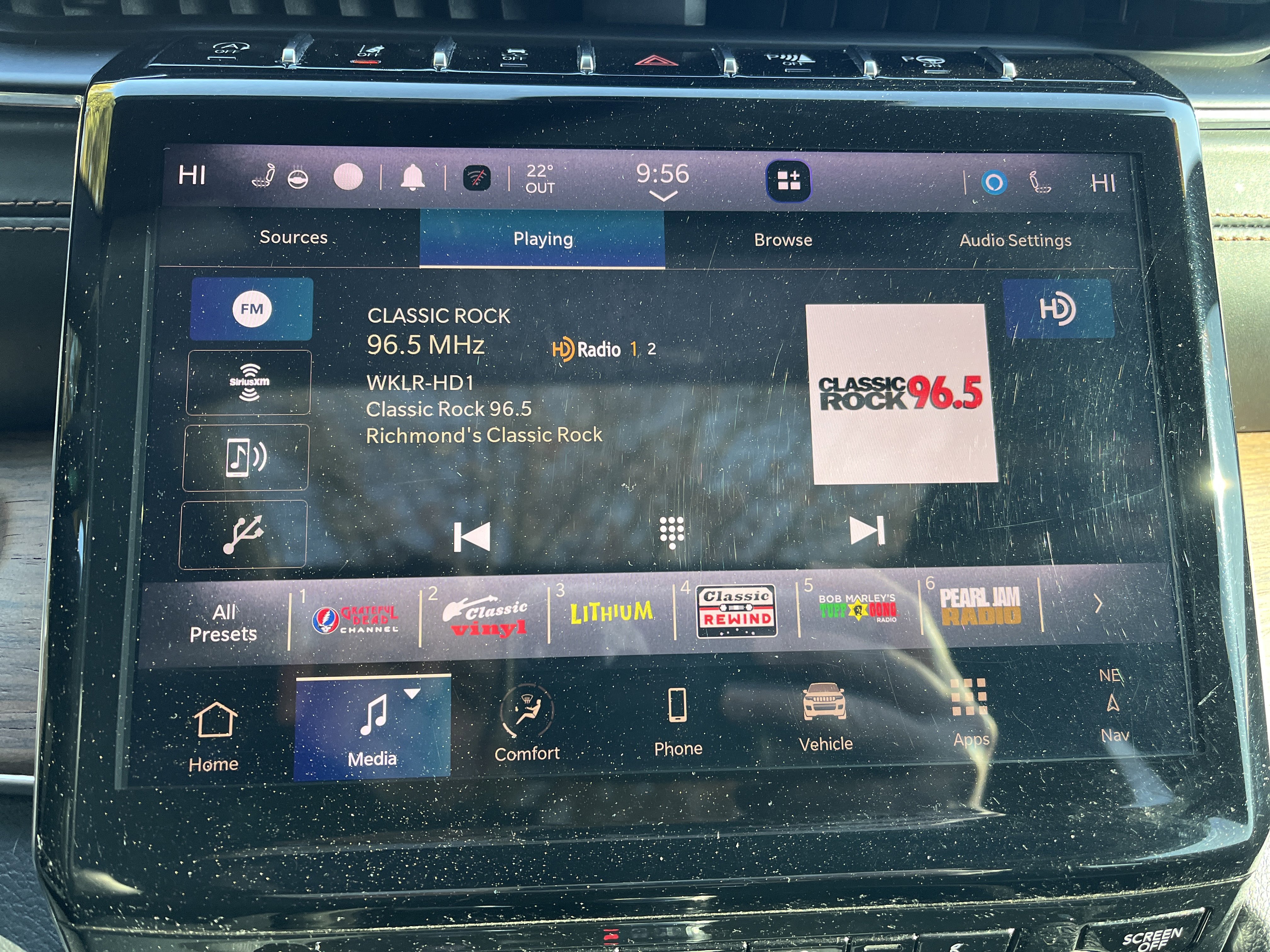 Used 2021 Jeep Grand Cherokee L Summit w/ Luxury Tech Group V image 23