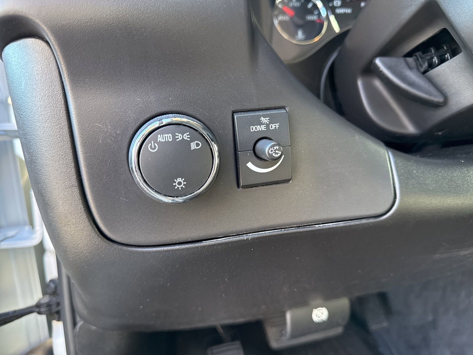 Used 2024 GMC Savana 2500 w/ Driver Convenience Package image 19