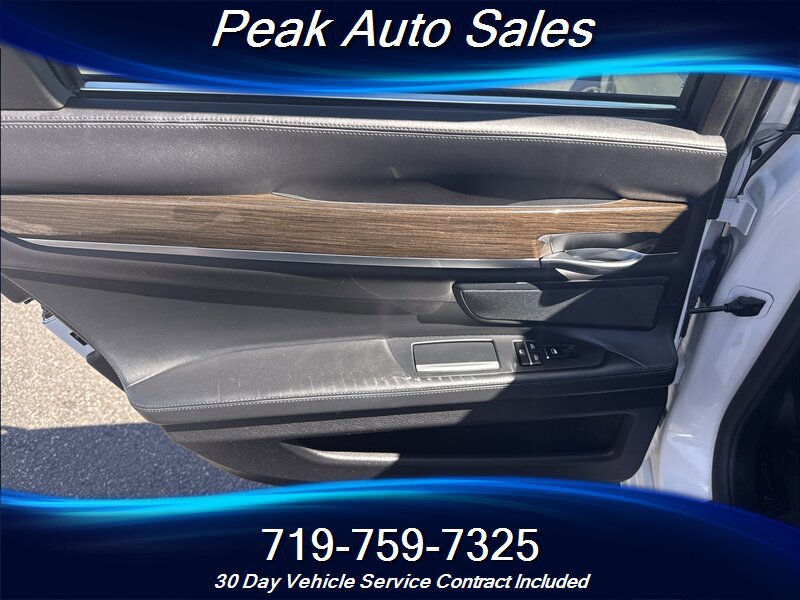 Used 2015 BMW 750i xDrive AWD/4WD image 29
