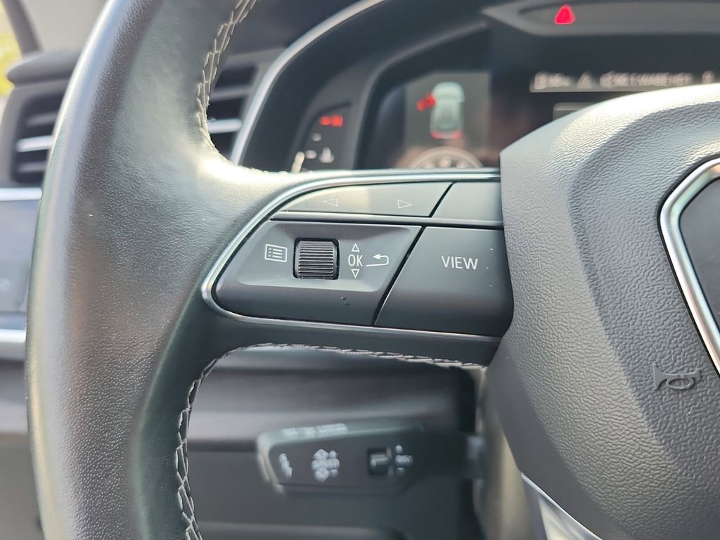 Used 2022 Audi Q8 Premium Plus image 25