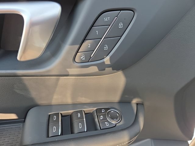 New 2026 Buick Enclave Sport Touring w/ Power Package AWD/4WD image 9