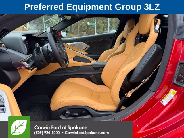 Used 2025 Chevrolet Corvette Z06 RWD image 2
