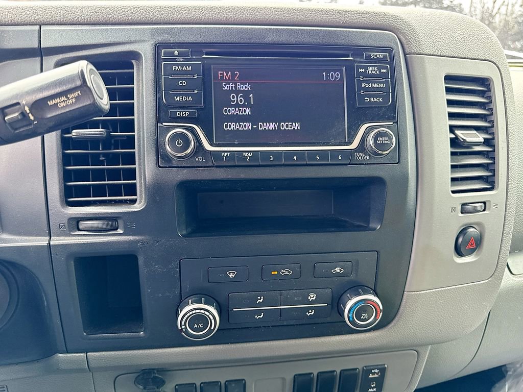Used 2018 Nissan NV 2500 S image 11