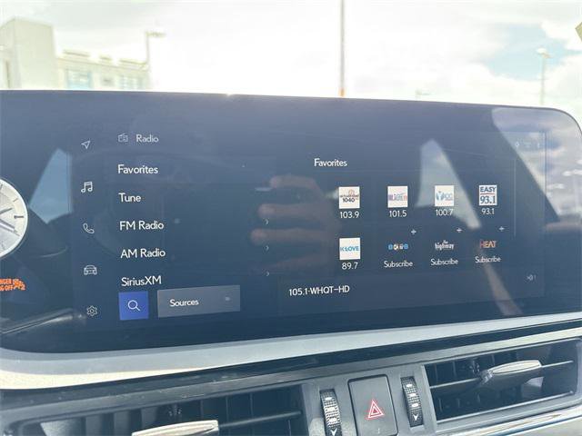 Certified 2024 Lexus ES 350 w/ Premium Package image 16