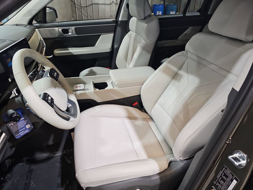 New 2026 Hyundai Santa Fe SEL w/ Tow & Go Package AWD/4WD image 16