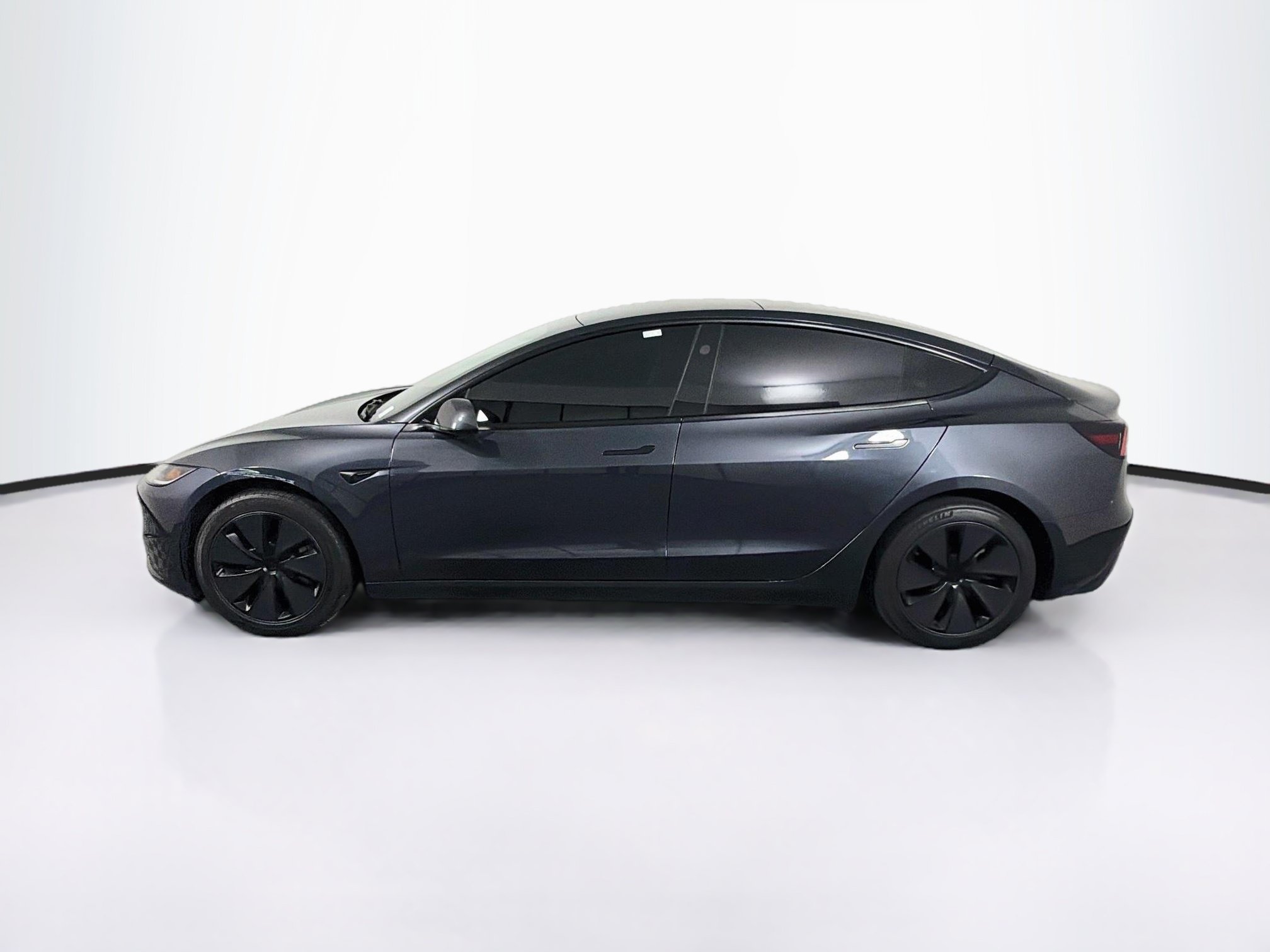 Used 2025 Tesla Model 3 Long Range RWD image 4
