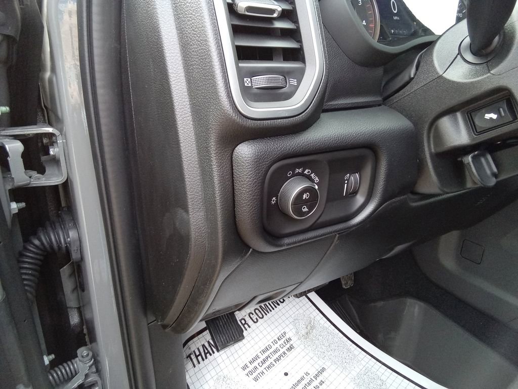 New 2026 RAM 2500 Big Horn AWD/4WD image 14