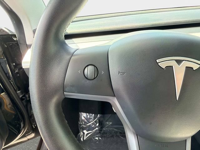 Used 2020 Tesla Model 3 Performance image 27