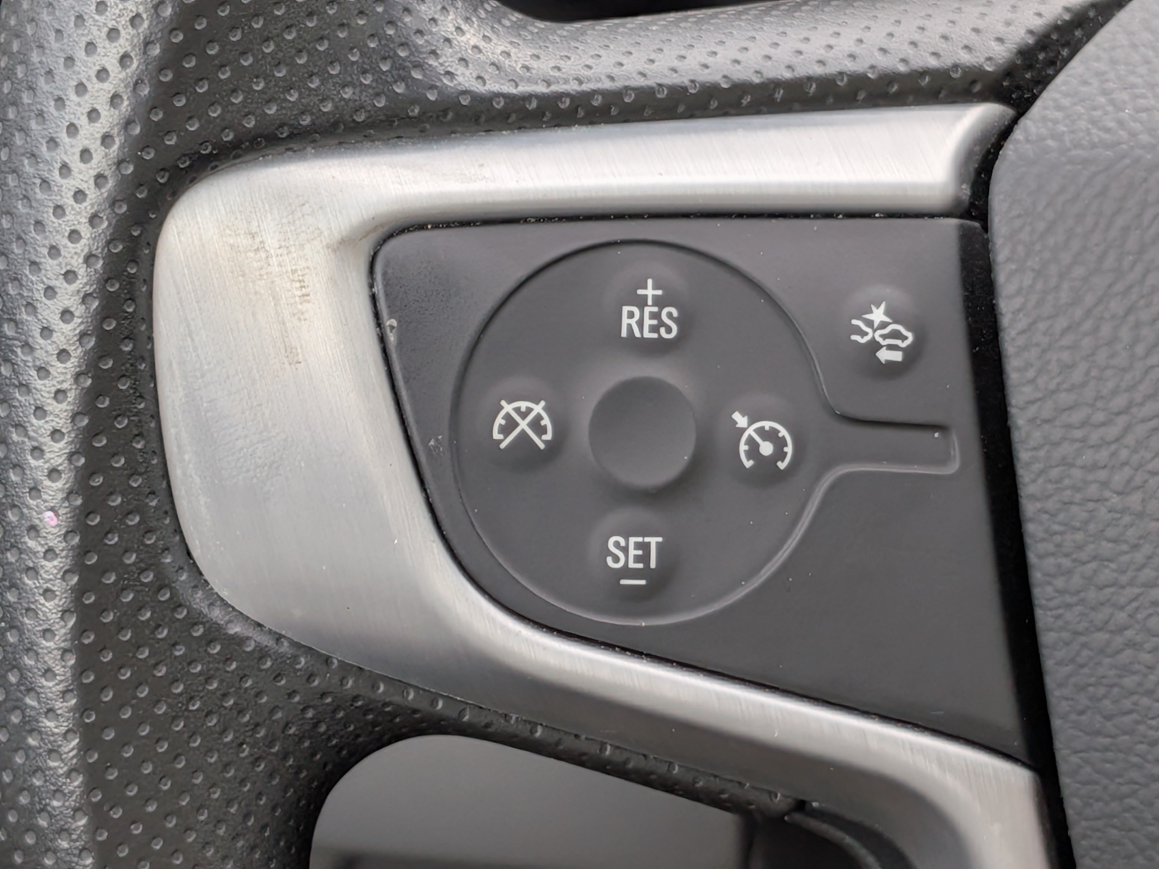 Certified 2022 GMC Terrain SLE w/ Driver Convenience Package FWD image 24