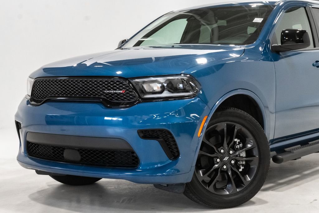 Certified 2024 Dodge Durango SXT w/ SXT Blacktop Group image 2