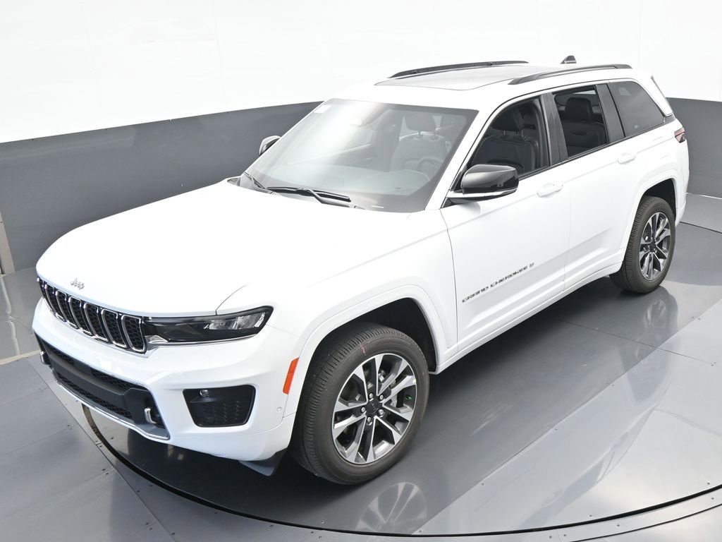 Used 2024 Jeep Grand Cherokee Overland image 41