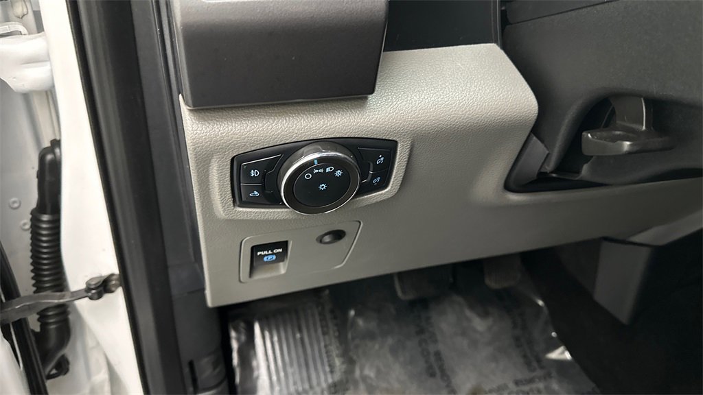 Used 2020 Ford F150 XLT w/ Trailer Tow Package image 19