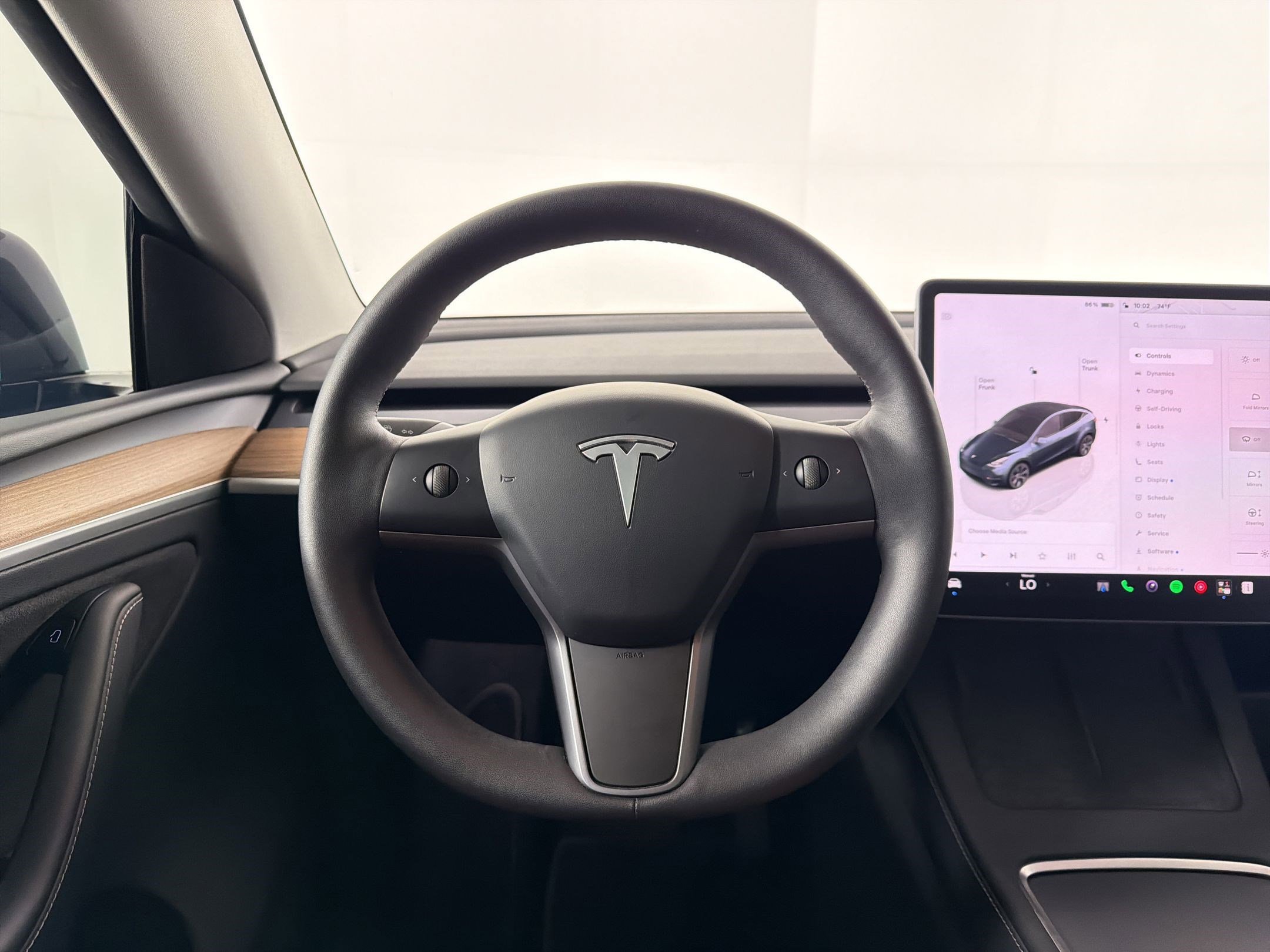 Used 2025 Tesla Model Y Long Range RWD image 15