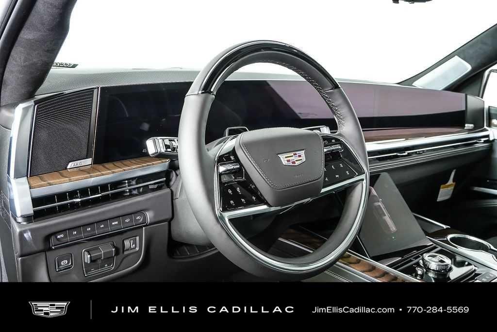 Used 2026 Cadillac Escalade ESV Platinum Sport w/ LPO, ONYX Package AWD/4WD image 3