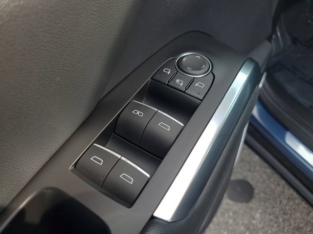 Used 2024 Chevrolet Traverse RS FWD image 24