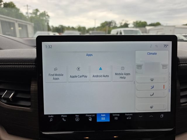 Used 2023 Ford Expedition Limited AWD/4WD image 3