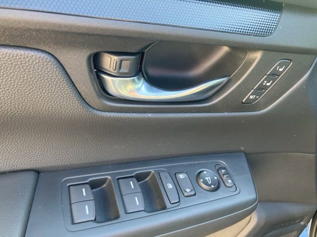 Used 2025 Honda CR-V Sport-L image 10