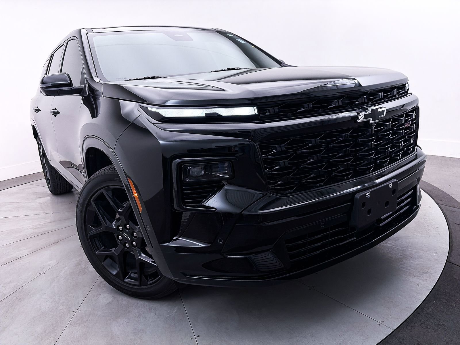 Used 2024 Chevrolet Traverse RS image 10