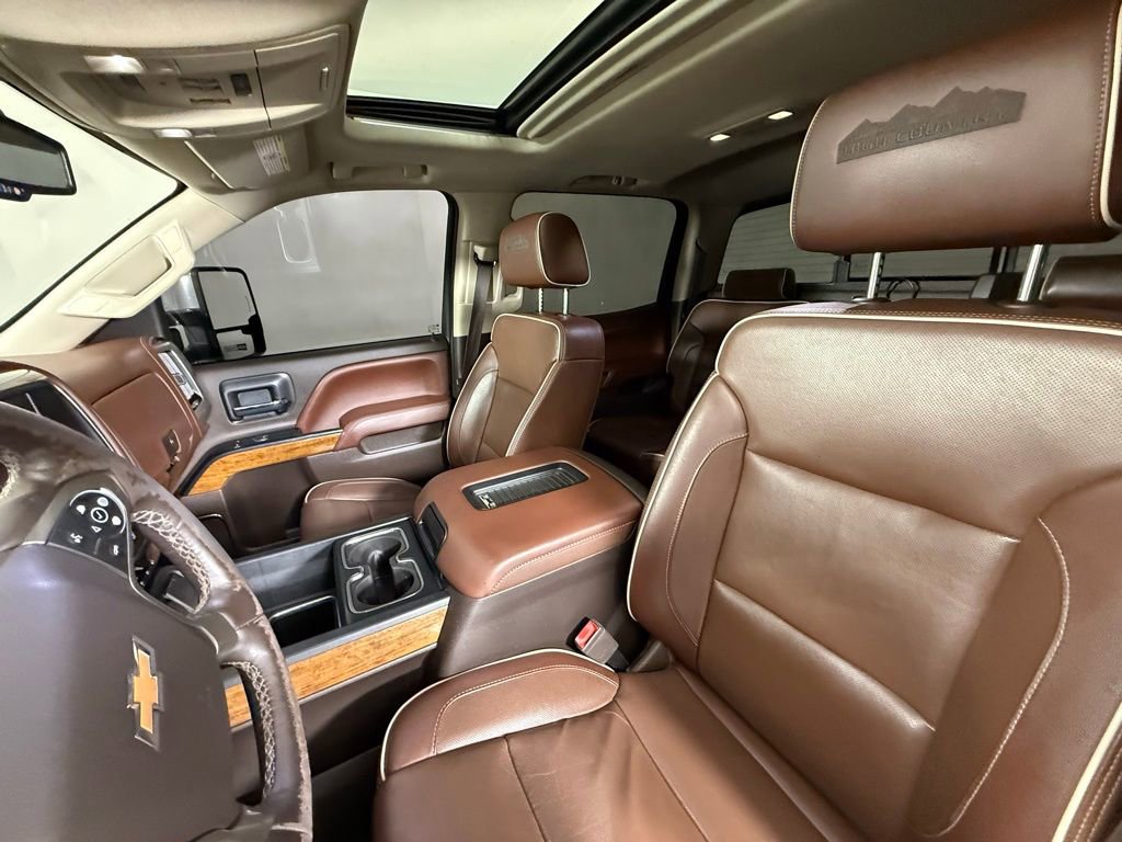 Used 2019 Chevrolet Silverado 3500 High Country w/ Duramax Plus Package image 32
