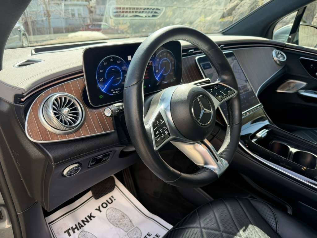 Used 2023 Mercedes-Benz EQE 500 4MATIC SUV image 16