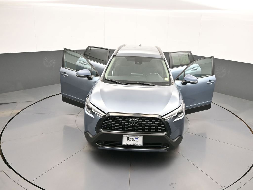 Certified 2022 Toyota Corolla Cross LE AWD/4WD image 45