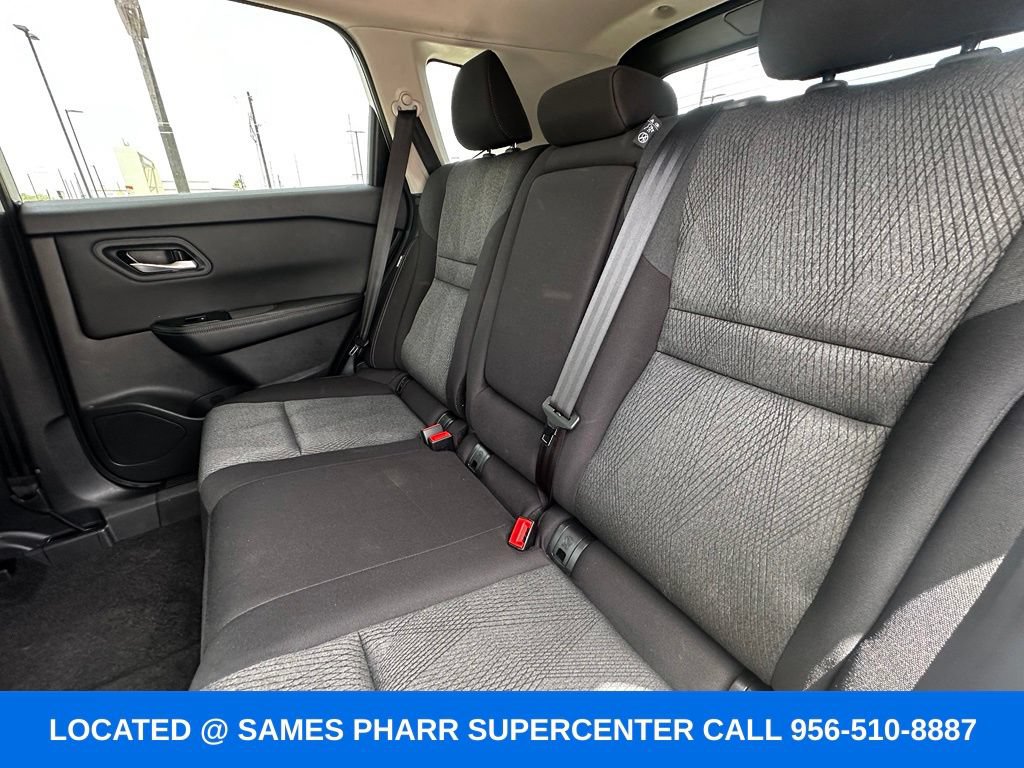 Used 2026 Nissan Rogue SV FWD image 19