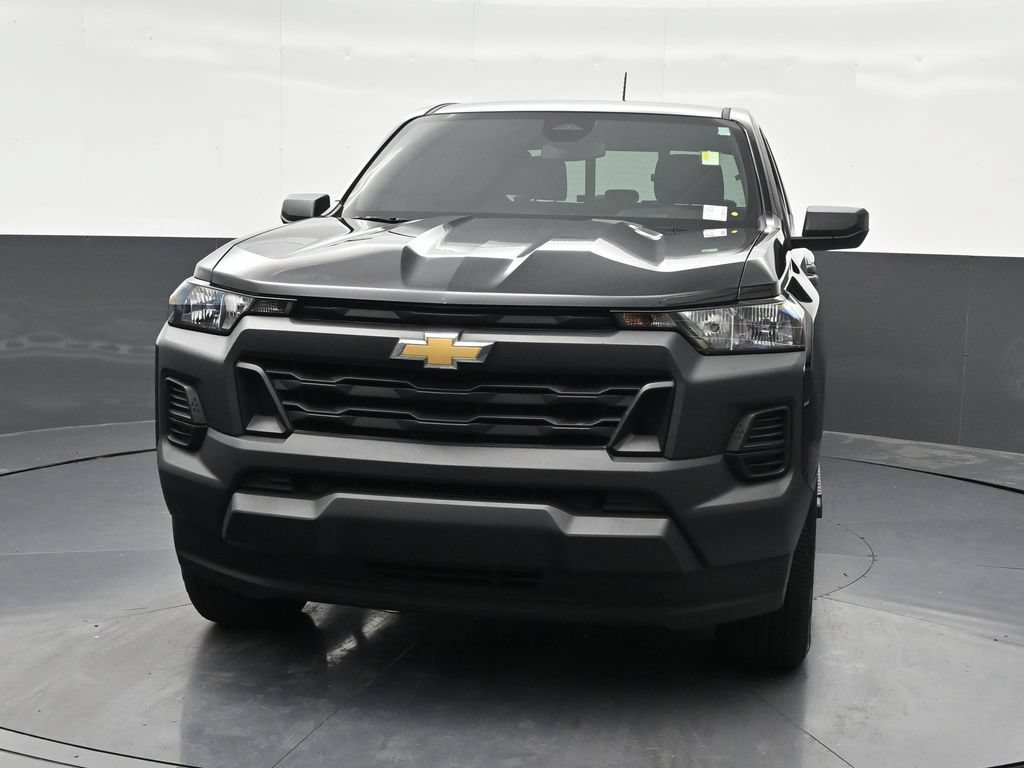 Used 2025 Chevrolet Colorado W/T RWD image 9