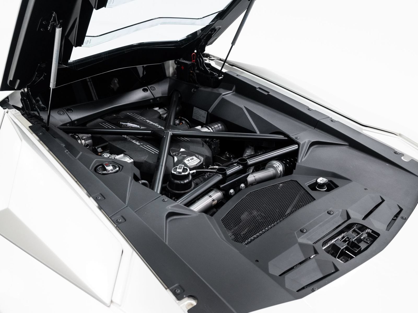 Used 2018 Lamborghini Aventador S AWD/4WD image 63
