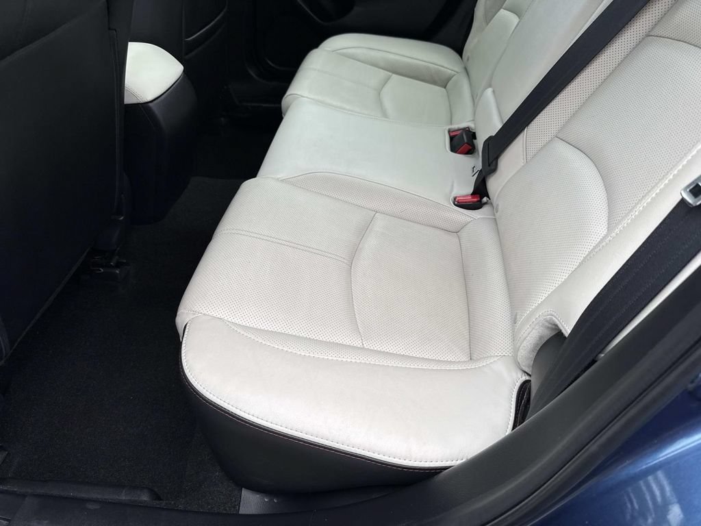 Used 2017 MAZDA MAZDA3 Grand Touring w/ Premium Equipment Package FWD image 15