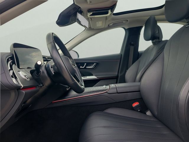 Used 2025 Mercedes-Benz E 350 Sedan w/ Winter Package image 19