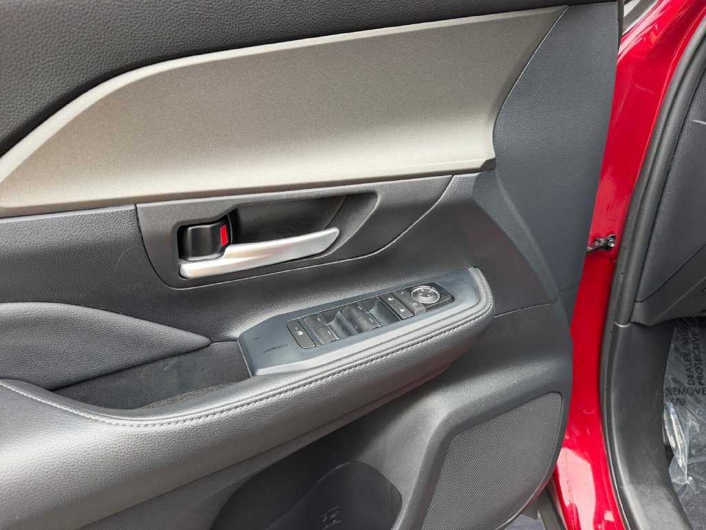 Used 2024 Toyota Grand Highlander AWD image 15